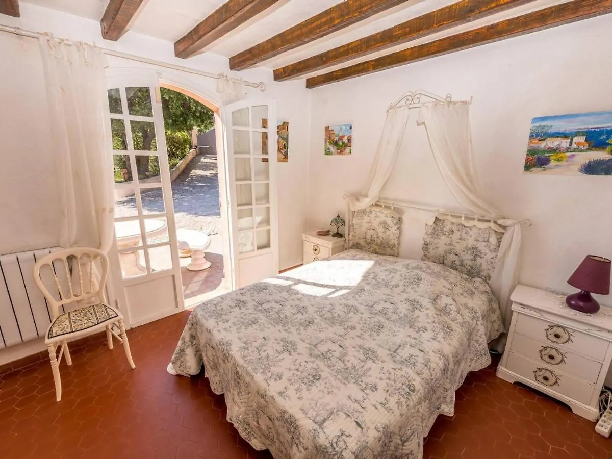 Villa 3 Chambres Avec Piscine Privee, Veranda Et Jardin Pres Des Plages - Fr-1-768-16 Les Issambres