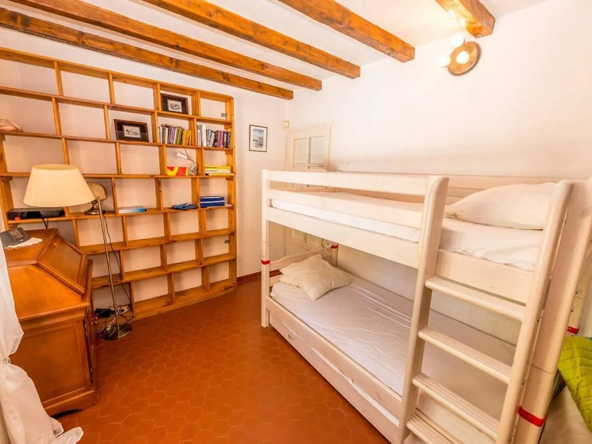 Villa 3 Chambres Avec Piscine Privee, Veranda Et Jardin Pres Des Plages - Fr-1-768-16