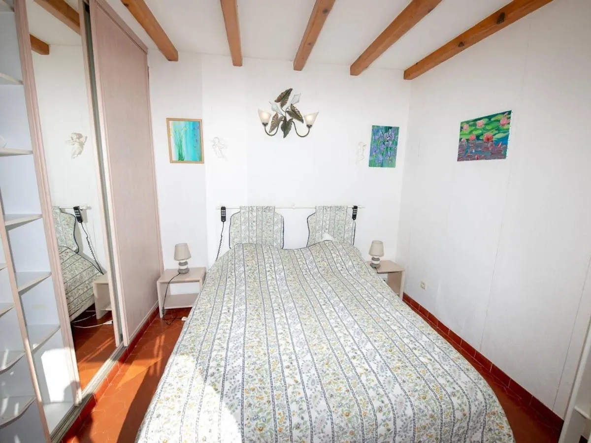 Villa 3 Chambres Avec Piscine Privee, Veranda Et Jardin Pres Des Plages - Fr-1-768-16 France